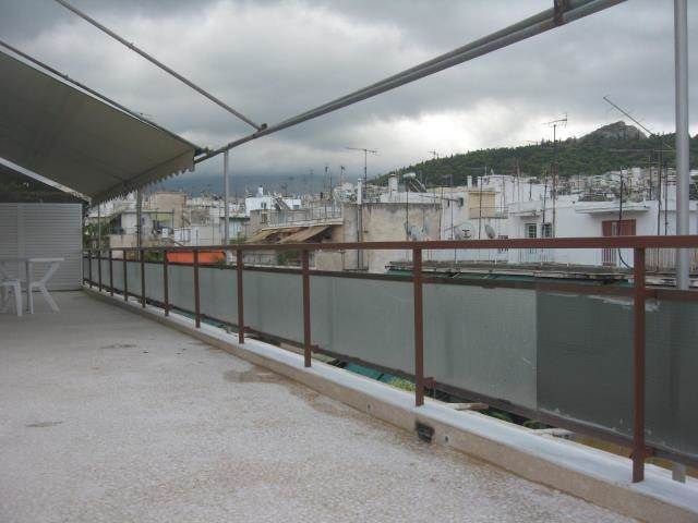 (For Rent) Residential Penthouse || Athens Center/Athens - 65 Sq.m, 1 Bedrooms, 750€ 