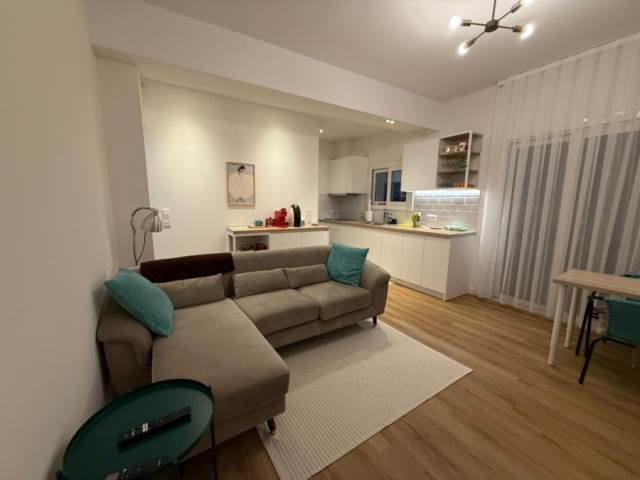 (For Rent) Residential Apartment || Athens South/Palaio Faliro - 75 Sq.m, 2 Bedrooms, 1.600€ 